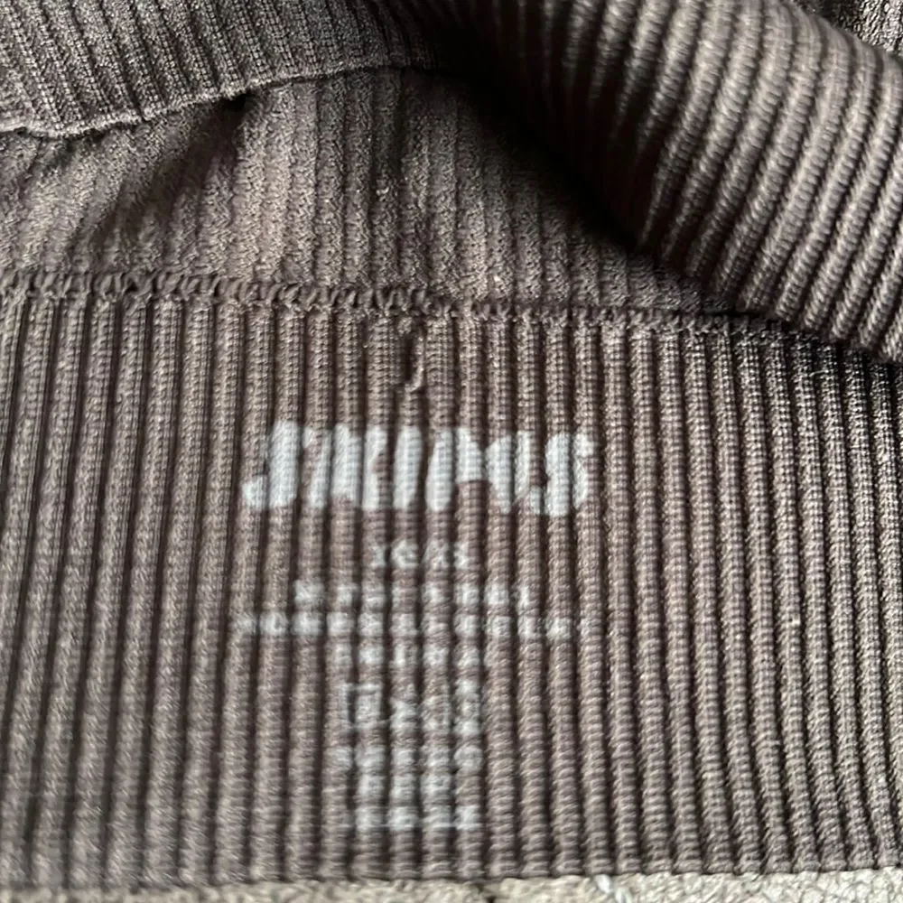 SKIMS SCOOP NECK BRALETTE RIBBED SOOT Size XXS/XS New - Picture 3 of 5